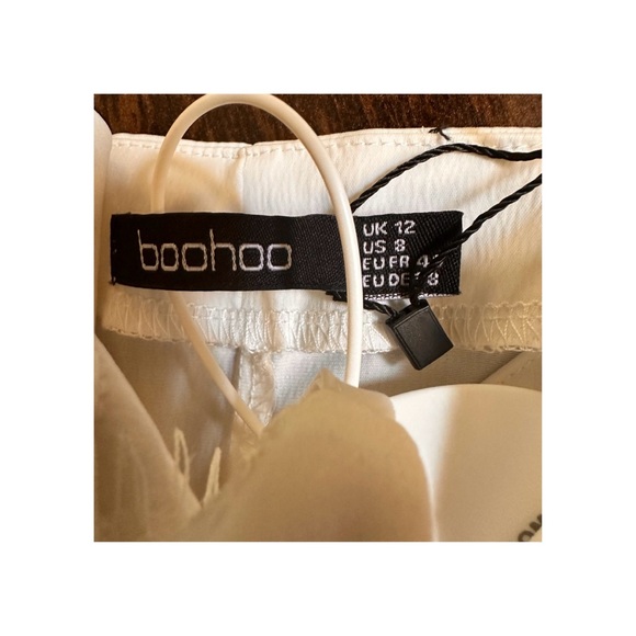 BooHoo Corset White Dress with Lace Detail - Picture 4 of 5